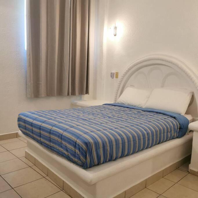 Comfy 2Bedroom Minutes From Downtown & Fast Wi-Fi Zihuatanejo Ngoại thất bức ảnh